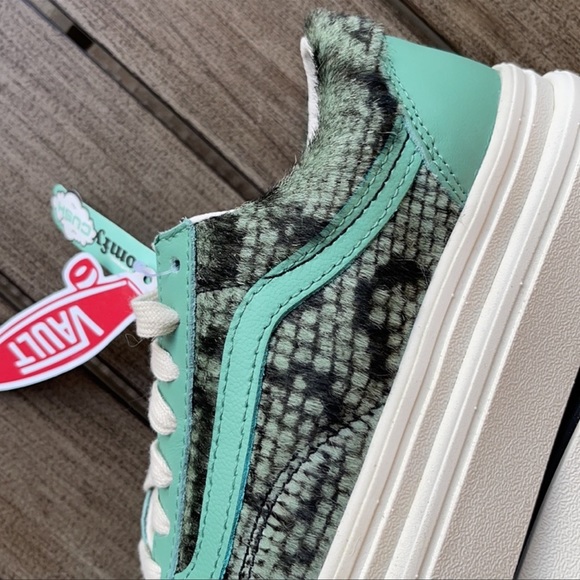 🌴🔆VANS- PLATFORM HAIR STYLES🔆🌴 - Picture 10 of 12